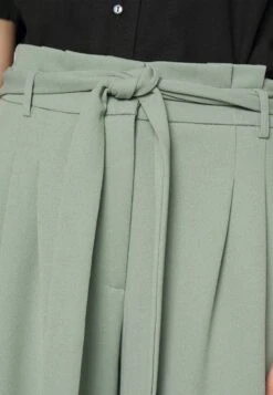 CIRCULAR PETITE - Stoffhose - Green -Anna Field Günstiges Geschäft 44c7a6a7c71f46d58765690007e9ac5d