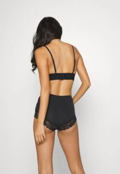 Anna Field 2PP GREER LACE BRALETTE - Triangel BH - Black 8 Anna Field 2PP GREER LACE BRALETTE - Triangel BH - Black -Anna Field Günstiges Geschäft ac62f5d45e03408781e0412dcee67ae3