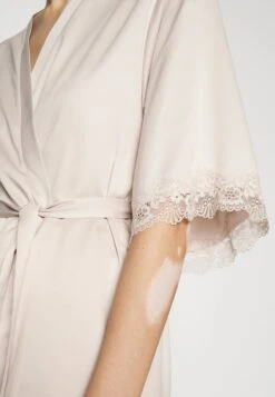 Anna Field Bademantel - Off-white 11 Anna Field Bademantel - Off-white -Anna Field Günstiges Geschäft be8c130d597d4276a30fcebfabde63c6