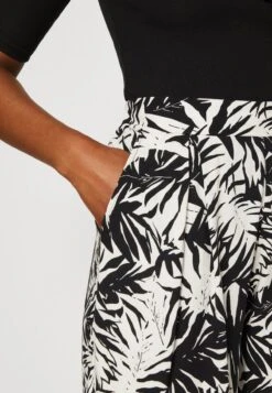 Anna Field Shorts - Black/off-white -Anna Field Günstiges Geschäft ed4ea5b74138457188b6f733ef8869e5