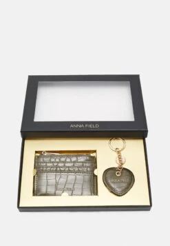 Anna Field SET - Geldbörse - Khaki -Anna Field Günstiges Geschäft f9313a6a271b4c5faf985e4bf51b0283